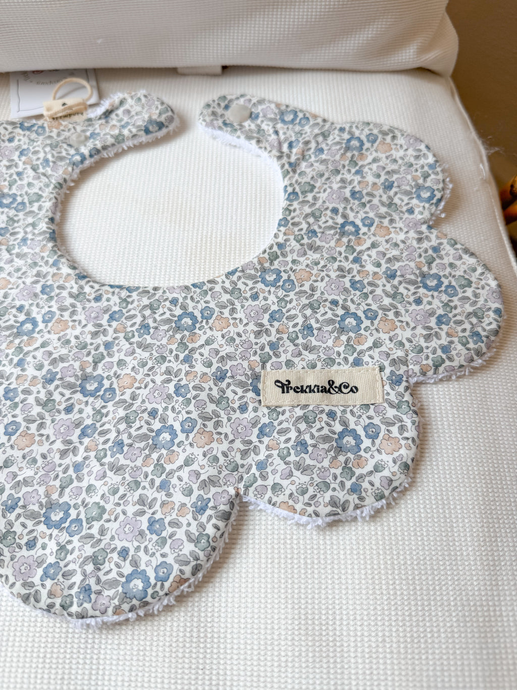 Babero Liberty autumn azul