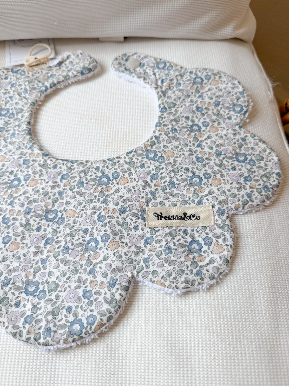 Babero Liberty autumn azul