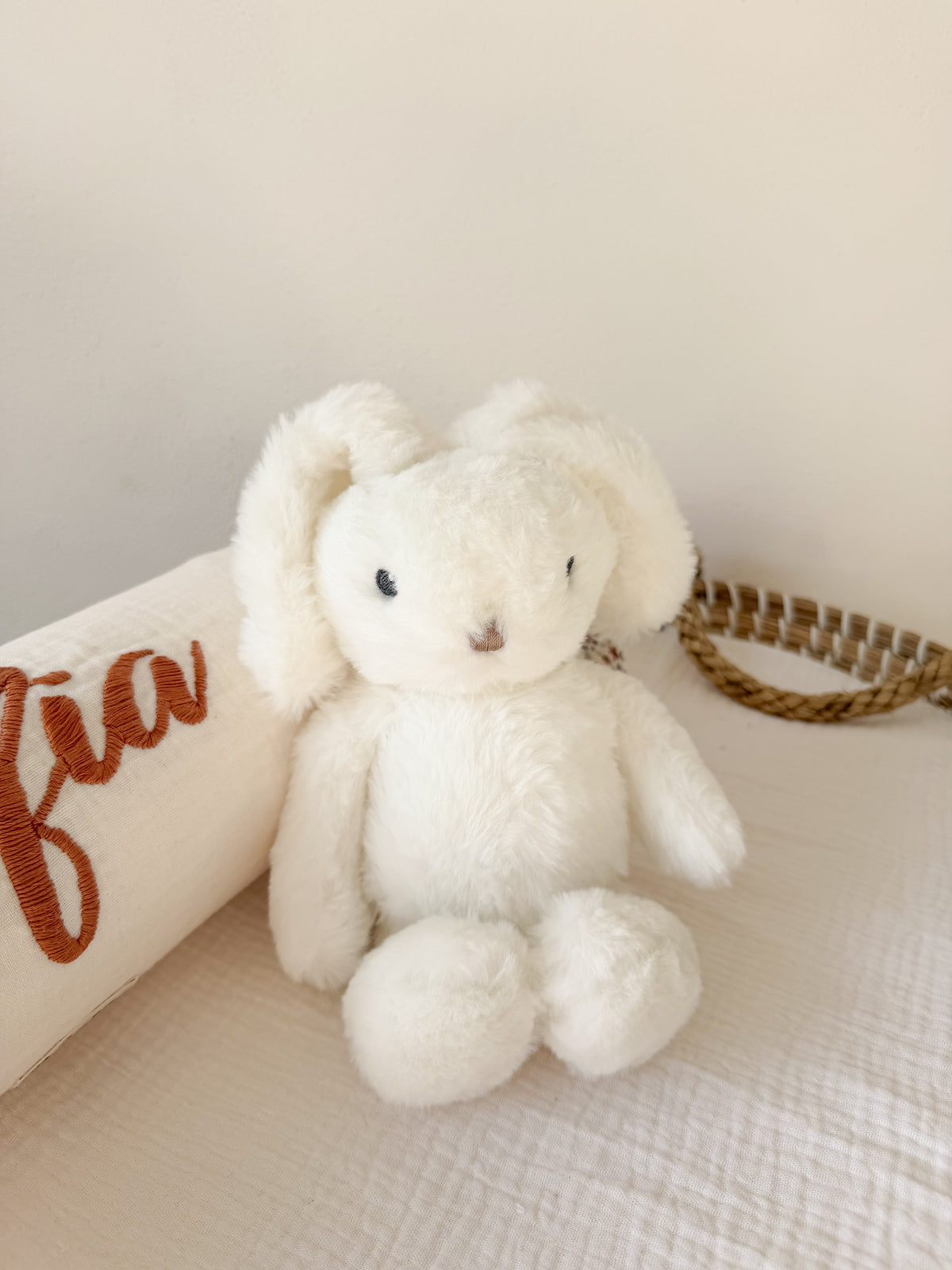 Peluche conejo blanco con cuello personalizado