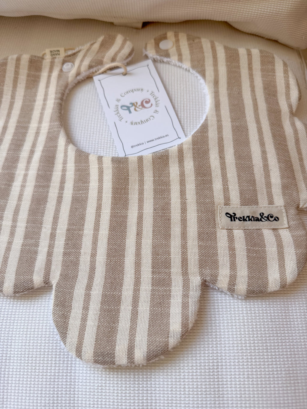 Babero Rayas dobles Beige y Camel