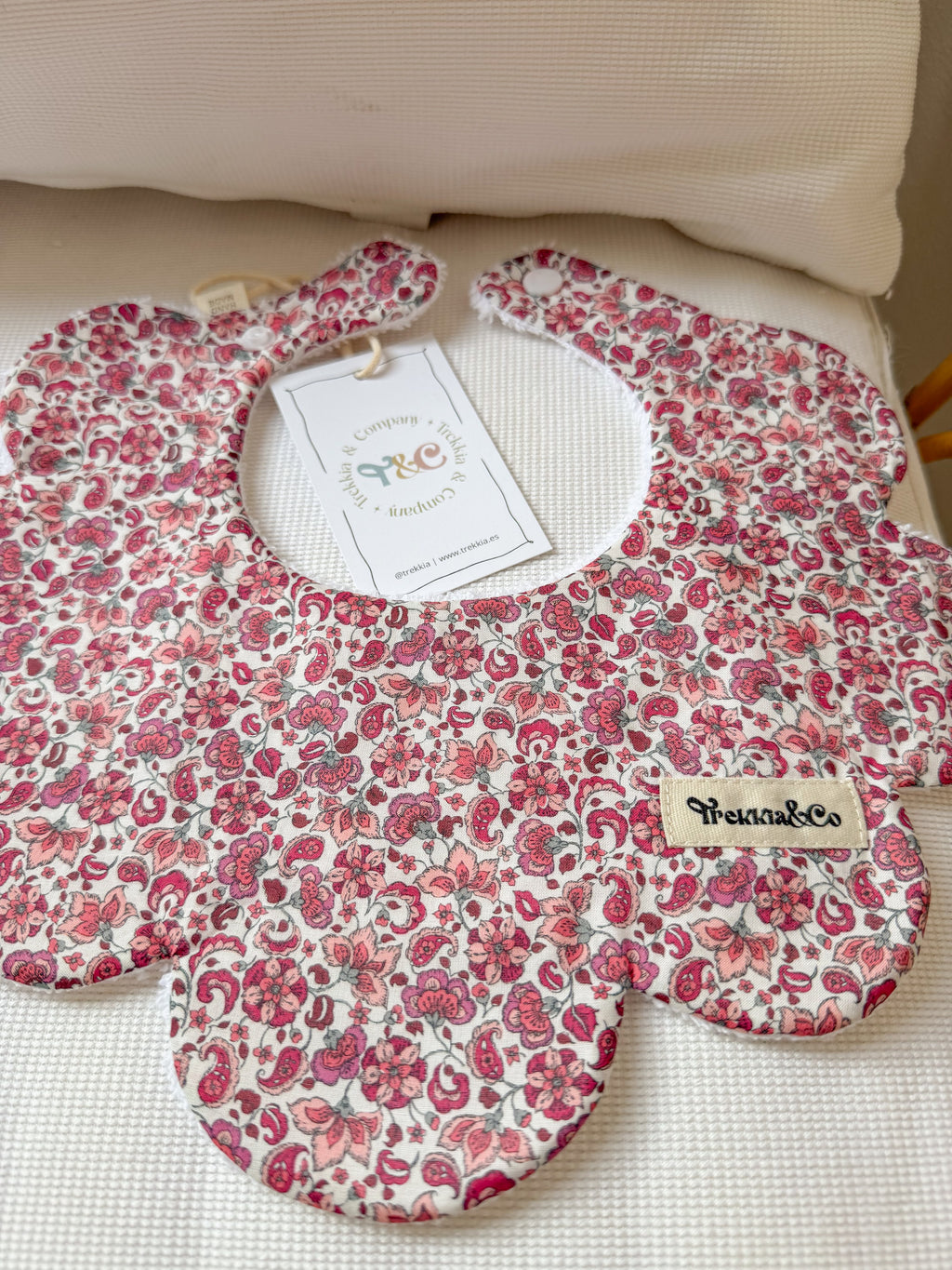 Red Oriental Bib